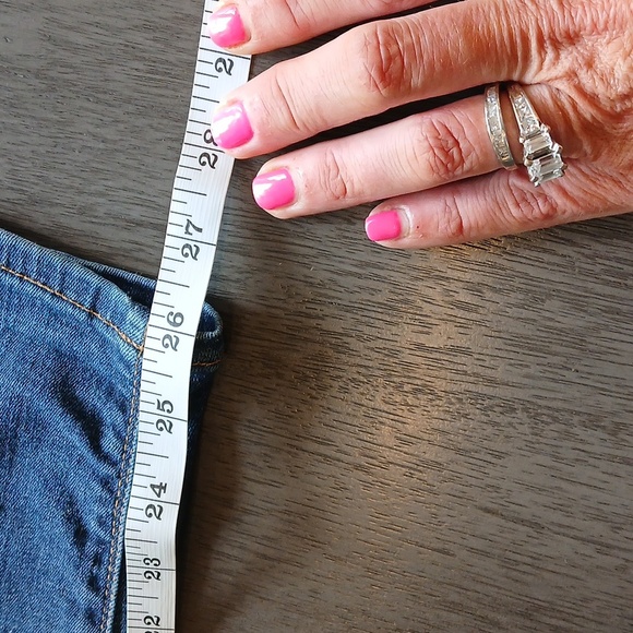 Hudson Jeans New - Picture 7 of 7